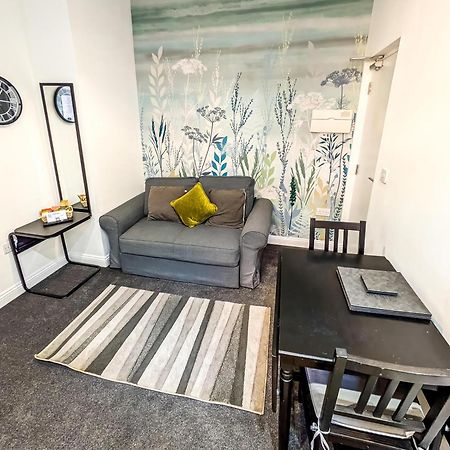 Emerald Delightful Suite Moseley Mews, Birmingham By Staystaycations ภายนอก รูปภาพ