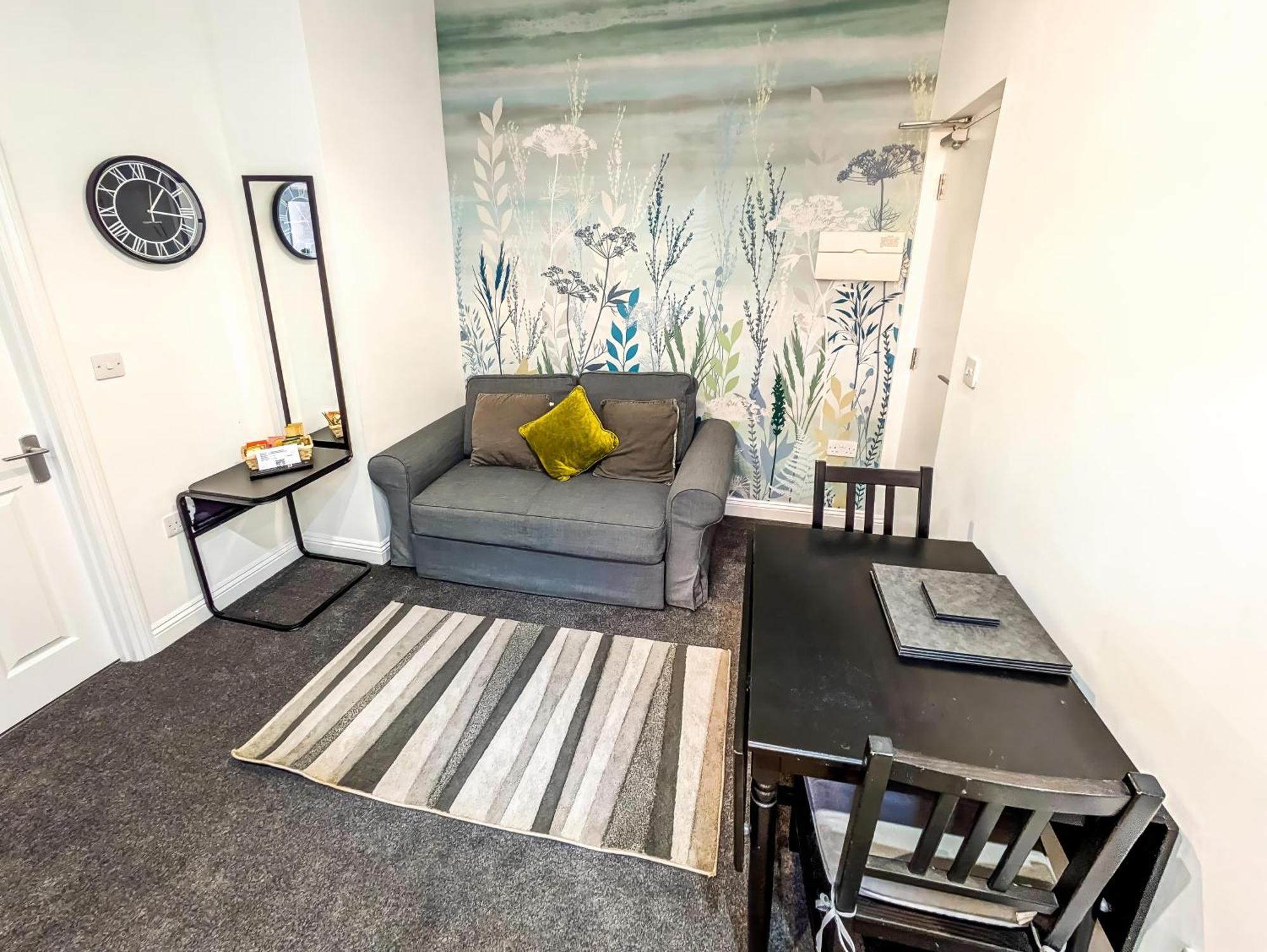 Emerald Delightful Suite Moseley Mews, Birmingham By Staystaycations ภายนอก รูปภาพ
